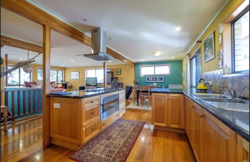 Dunwich House | Serene Island Retreat with Hammocks and Spectacular Views