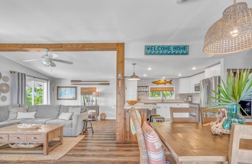 Little Torch Key House | Relax at Hammock Bay with Ocean Views and Spa Amenities