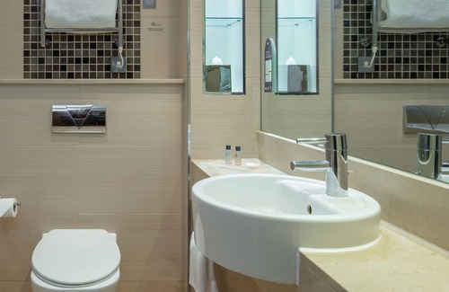 Lychpit Hotel | Relaxing Hampshire Court Hotel & Spa with Pool and Restaurant