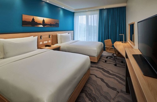 Mitte Hotel | Discover Hampton By Hilton Berlin City Centre Alexanderplatz