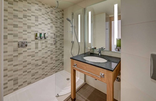 Mitte Hotel | Discover Hampton By Hilton Berlin City Centre Alexanderplatz
