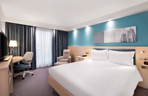 Lulsgate Bottom Hotel | Top-Rated Hampton by Hilton Near Bristol Airport