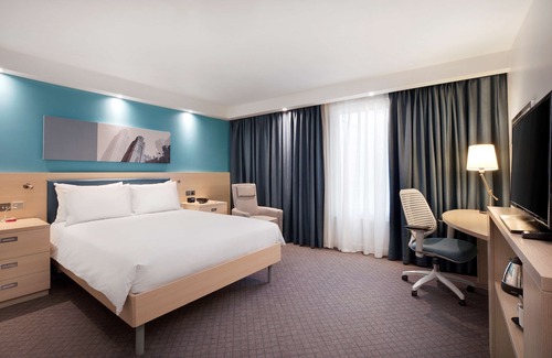 Lulsgate Bottom Hotel | Top-Rated Hampton by Hilton Near Bristol Airport