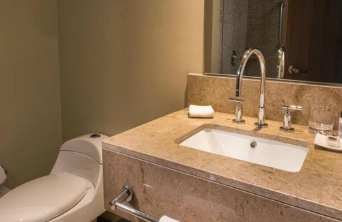 Bucaramanga Hotel | Experience Hampton by Hilton Bucaramanga: Rated 9/10 Stay