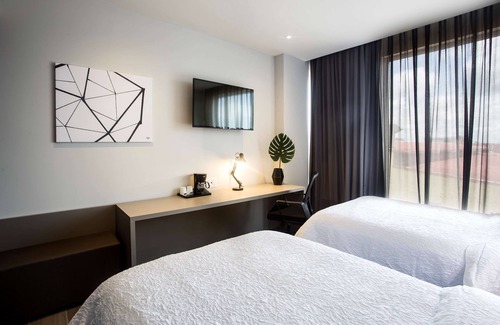David Hotel | Top-Rated Hampton by Hilton David with Spa & Breakfast