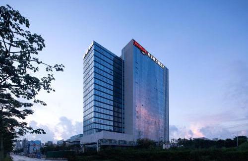 Zengcheng Hotel | Discover Hilton by Hampton Guangzhou Xintang: 5-Star Comfort