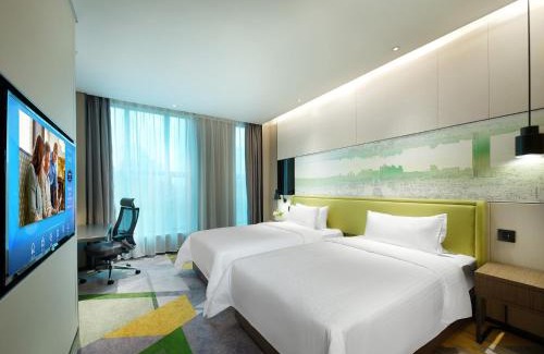Tianhebei Hotel | Discover Hampton by Hilton Guangzhou with Free Shuttle Service