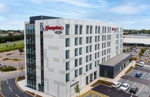 High Wycombe Hotel | Discover Hampton by Hilton High Wycombe: Family-Friendly Stay