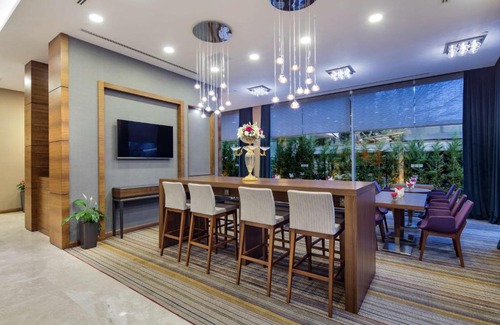 Bakırkoy Hotel | Discover Hampton by Hilton Istanbul Atakoy - Family-Friendly Stay