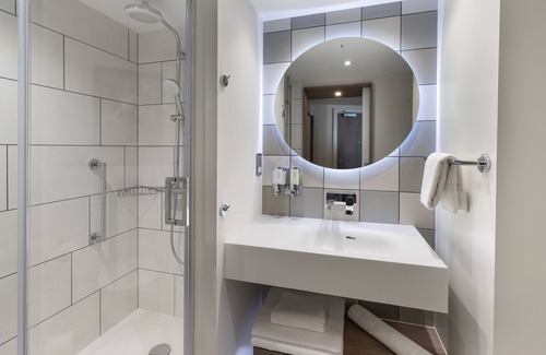 Konstanz Hotel | Comfortable Stay at Hampton by Hilton Konstanz with Dining