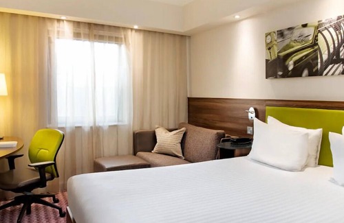Fairfield Hotel | Discover Hampton by Hilton London Croydon with Key Amenities
