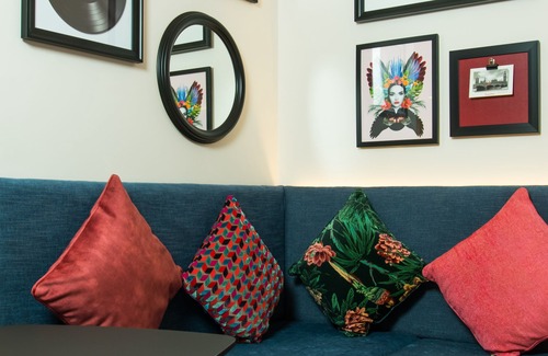 Hanger Hill Hotel | Discover Hampton by Hilton London Park Royal - 8.8/10 Rating