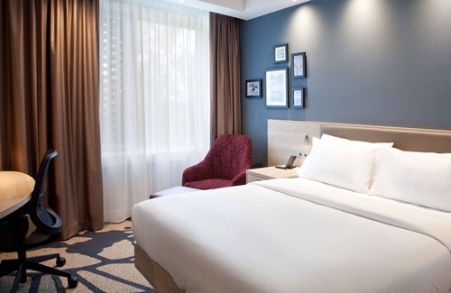Berg am Laim Hotel | Top-Rated Hampton by Hilton Munich City Center East Hotel
