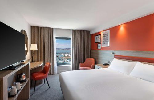 Torquay City Centre Hotel | Pet-Friendly Hampton By Hilton Torquay: Rated 8.9/10