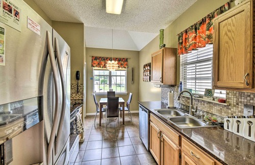 Fox Hill - Grandview Cottage | Cozy Hampton Home with Fireplace Near Beautiful Beaches