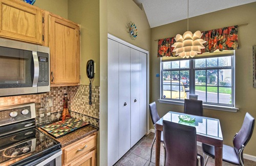 Fox Hill - Grandview Cottage | Cozy Hampton Home with Fireplace Near Beautiful Beaches