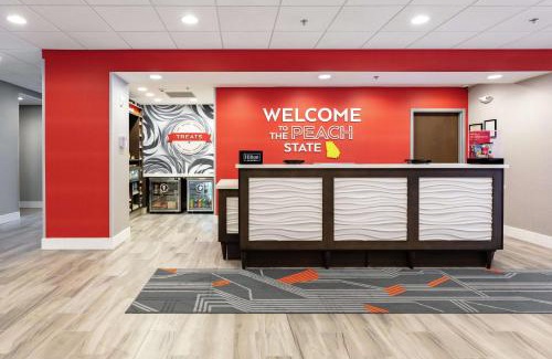 Acworth Hotel | Pet-Friendly Retreat at Hampton Inn Acworth, Rated 8.6/10