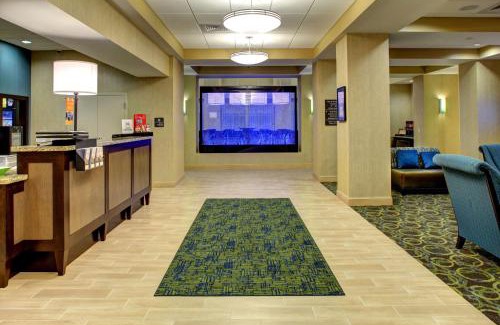 Coconut Creek Hotel | Relax at Hampton Inn and Suites Coconut Creek with Pool & Hot Tub