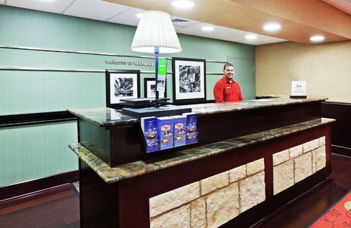 Lakeway Hotel | Relaxing Retreat at Hampton Inn and Suites Austin - Lakeway