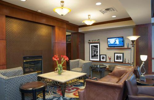 Fishers Hotel | Cozy Hampton Inn & Suites in Fishers with Pool & Breakfast