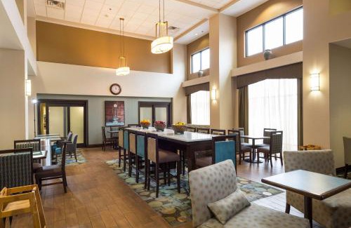Jamestown Hotel | Discover Comfort at Hampton Inn and Suites Jamestown
