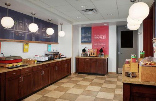 Southeast Salem Hotel | Discover Hampton Inn and Suites Salem with Ocean Views