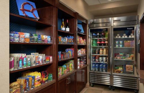 Southeast Salem Hotel | Discover Hampton Inn and Suites Salem with Ocean Views