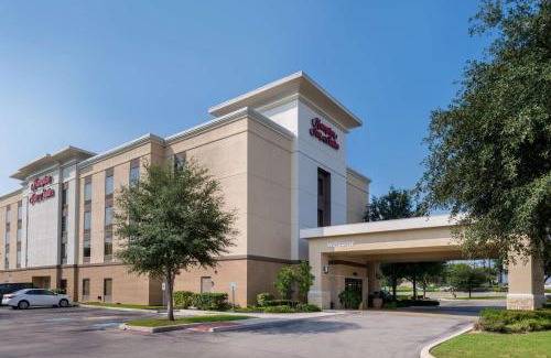 Schertz Hotel | Pet-Friendly Stay at Hampton Inn and Suites Schertz