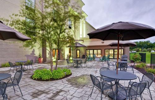 New Hartford Hotel | Discover Comfort at Hampton Inn and Suites New Hartford