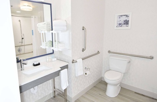 Auburn Hotel | Explore Comfort at Hampton Inn Auburn – Top-Rated Amenities