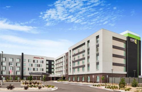 Aurora Hotel | Comfortable Stay at Hampton Inn Aurora near Medical Center