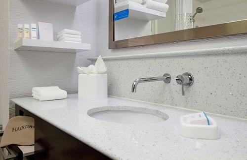 McKinney Hotel | Explore Comfort at Hampton Inn Austin/Airport Area South