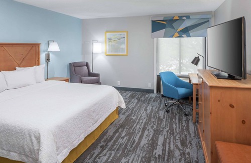 Waters Park Hotel | Comfortable Stay at Hampton Inn Austin NW with Great Amenities