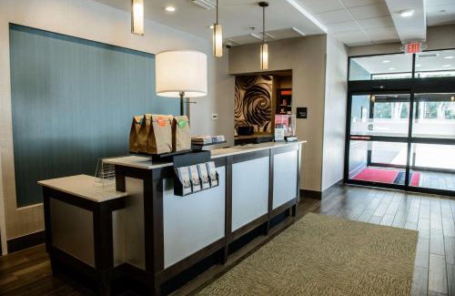 Bainbridge Hotel | Discover Comfort at Hampton Inn Bainbridge, GA with Pool & Ocean View