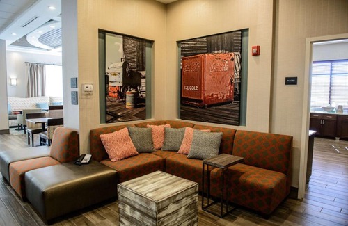 Bainbridge Hotel | Discover Comfort at Hampton Inn Bainbridge, GA with Pool & Ocean View