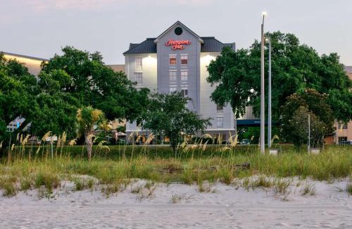 Biloxi Hotel | Relax at Hampton Inn Biloxi Beach Boulevard with Ocean Views