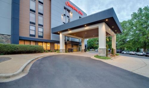 Crestline Heights Hotel | Convenient Stay at Hampton Inn Birmingham-Colonnade 280