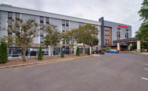 Crestline Heights Hotel | Convenient Stay at Hampton Inn Birmingham-Colonnade 280