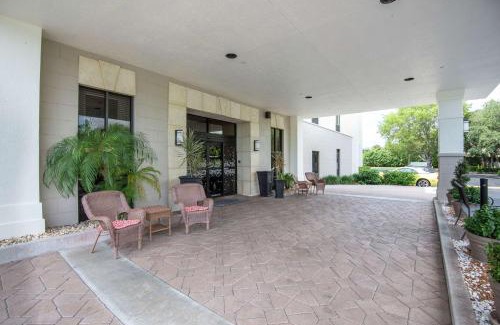 Boca Raton Hotel | Relax at Hampton Inn Boca Raton: Pet-Friendly Oceanfront Haven