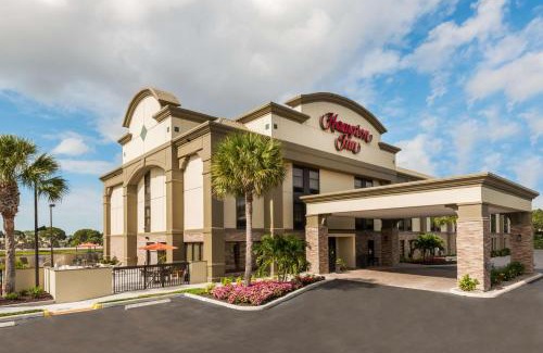 Bonita Springs Hotel | Pet-Friendly Retreat at Hampton Inn Bonita Springs Naples North