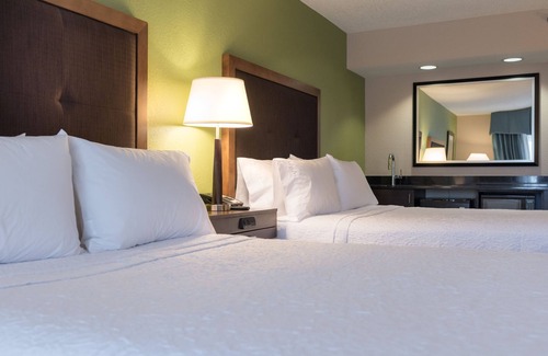 Brooksville Hotel | Relaxing Retreat at Hampton Inn Brooksville Dade - 9.2/10