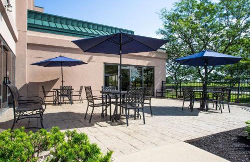 West Seneca Hotel | Pet-Friendly Stay at Hampton Inn Buffalo-South/I-90