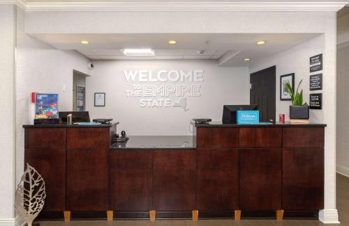 West Seneca Hotel | Pet-Friendly Stay at Hampton Inn Buffalo-South/I-90