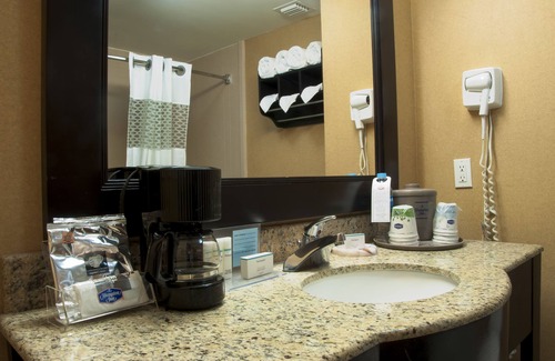 Ciudad Victoria Hotel | Top-Rated Hampton Inn by Hilton Ciudad Victoria with Pool & Spa