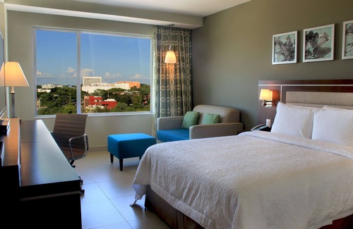 Villahermosa Hotel | Relaxing Stay at Hampton Inn by Hilton Villahermosa