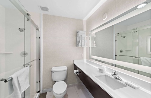 Calexico Hotel | Comfortable Stay at Holiday Inn Express Calexico