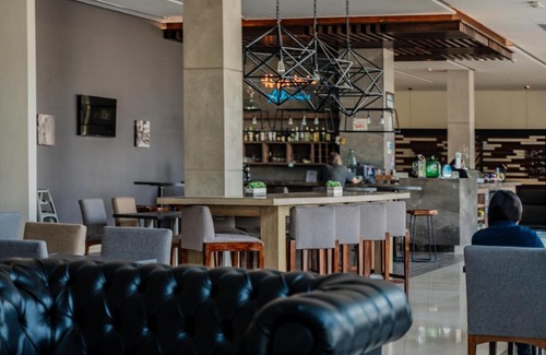 Celaya Hotel | Discover Comfort at Hampton Inn By Hilton Celaya - Rated 9.1