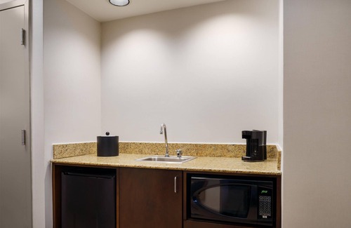 Bedford Park Hotel | Convenient Stay at Hampton Inn by Hilton Chicago-Midway