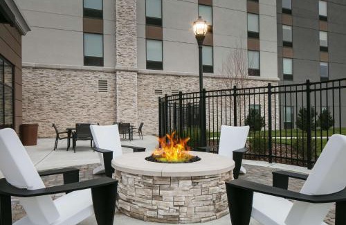 Wichita Hotel | Discover Hampton Inn By Hilton Wichita Northwest - 8.8/10 Rated