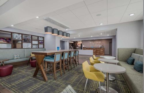 Williams Hotel | Guest Rated 9/10: Hampton Inn by Hilton Williams Awaits